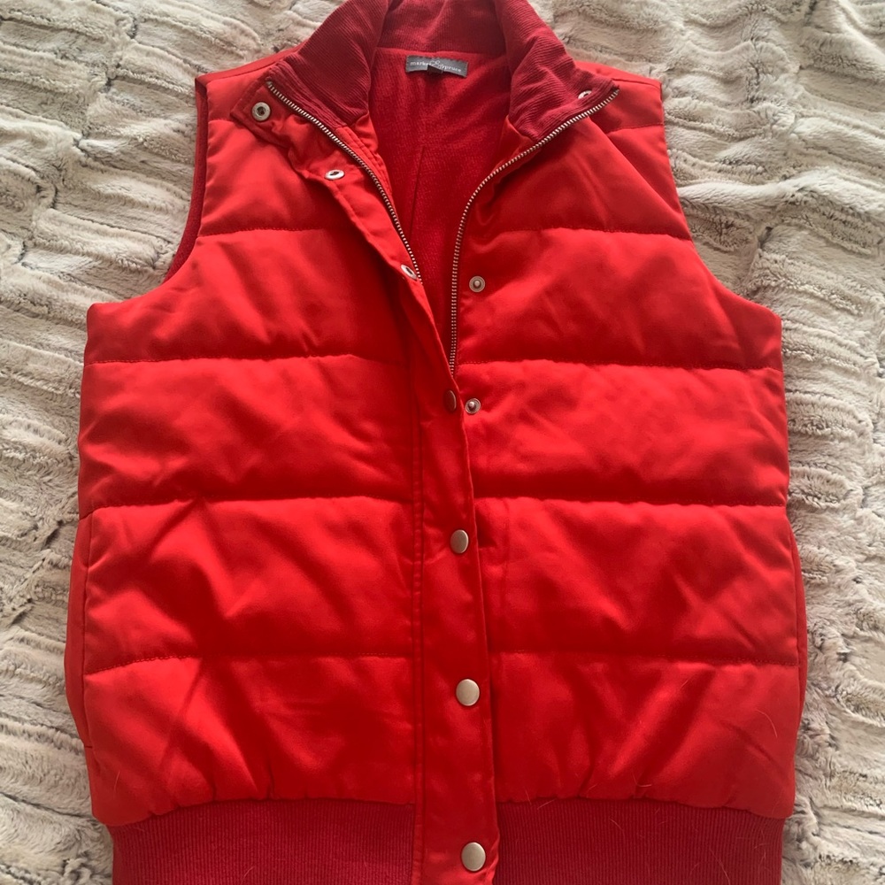 Like new red ski vest